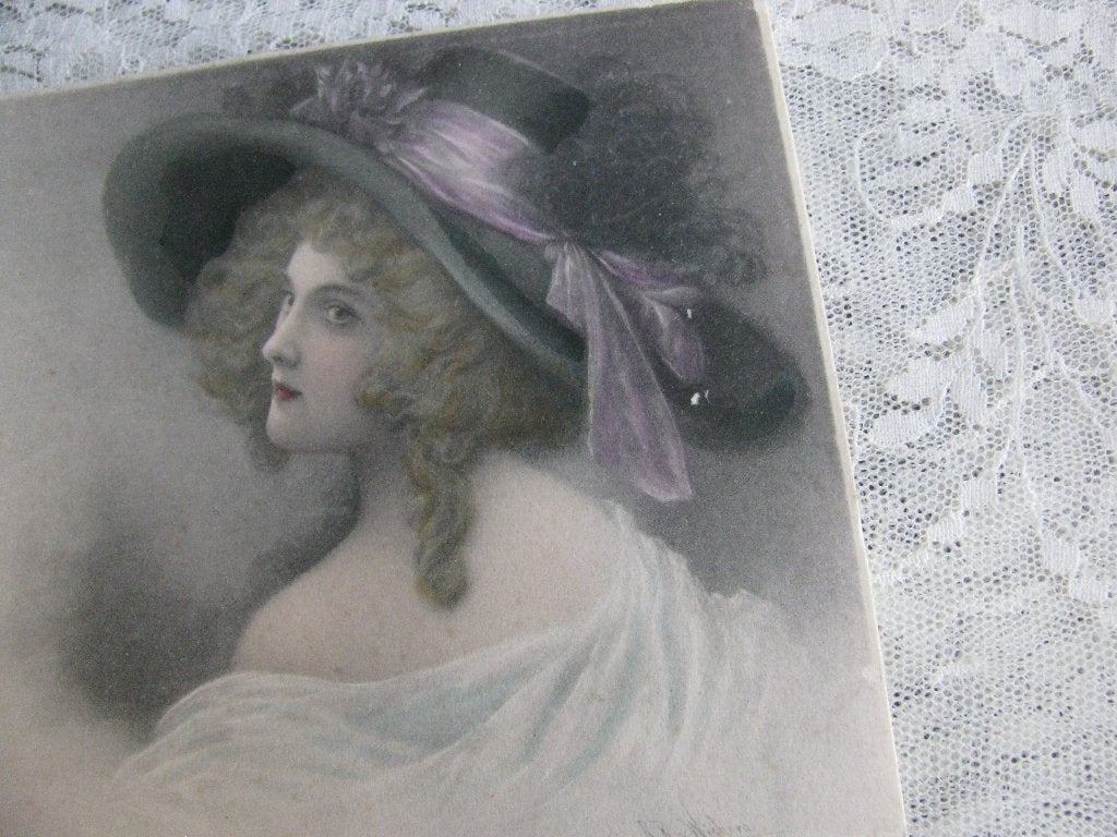 Antieke Gesign. Kaart / Wichera - Dame met Zwarte Hoed, Verzenden, Voor 1920, Ongelopen, Overige thema's