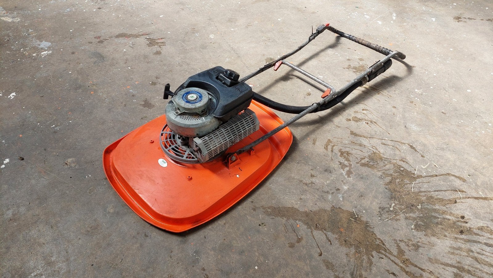 Flymo grasmaaier zweefmaaier benzinemotor, Zweefmaaier, Ophalen