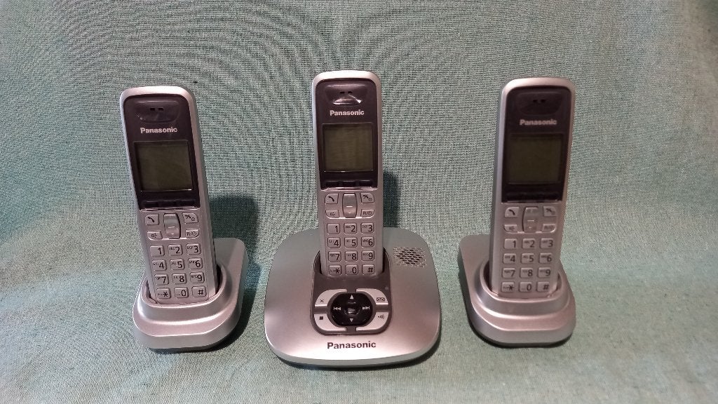 Panasonic 3-delige draadloze telefoonset en antwoordapparaat, Ophalen of Verzenden, Zo goed als nieuw