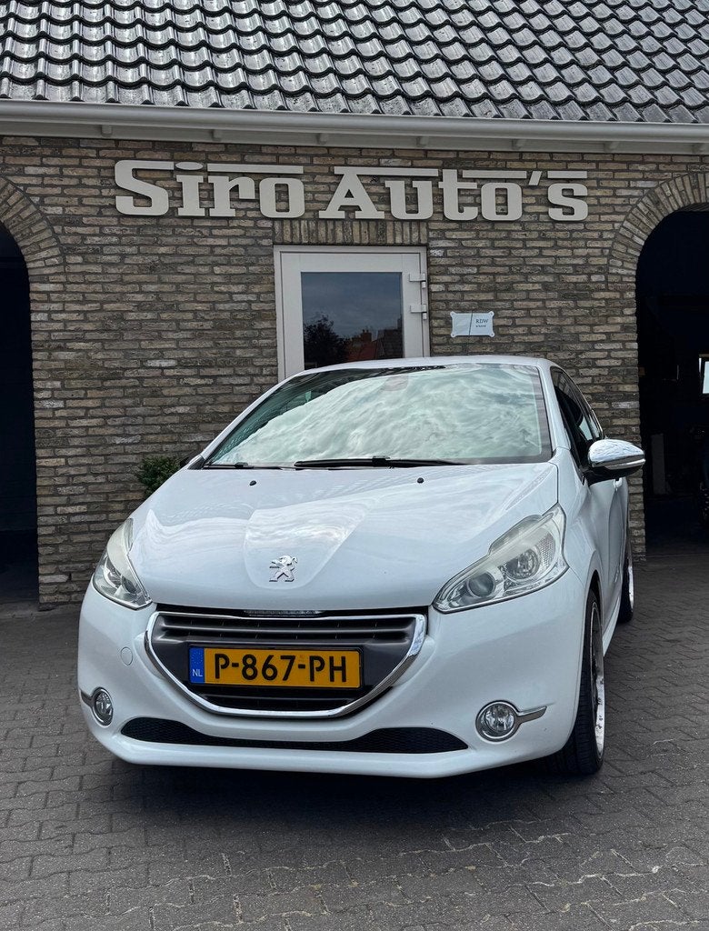 Peugeot 208 1.4 VTi Access zeer nette auto, Voorwielaandrijving, Euro 5, Wit, Electronic Stability Program (ESP)