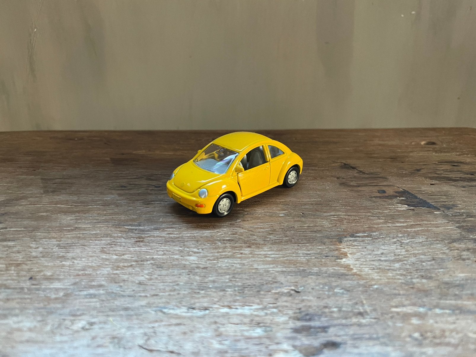 Siku 1097 - Volkswagen New Beetle geel, Ophalen of Verzenden, Nieuw, Auto, SIKU