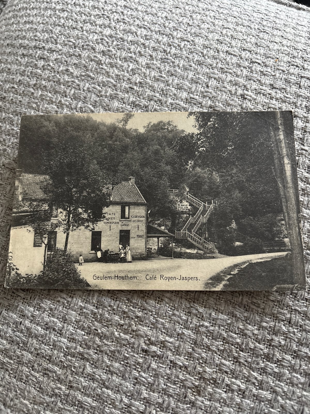 Oude ansichtkaart Geulem-Houthem, Café Royen-Jaspers, Ophalen of Verzenden, Voor 1920, Ongelopen