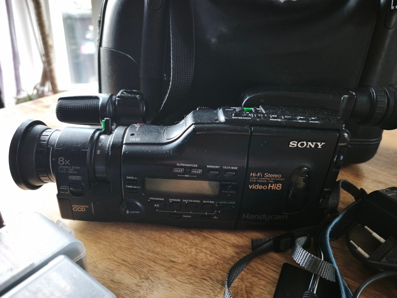 Sony VideoHi8 Handycam CCD-TRV65E - Vintage Camcorder, Ophalen of Verzenden, Hi 8, Camera