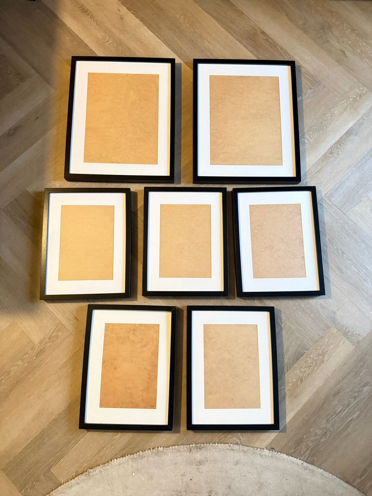 Zwarte fotolijsten met passe-partout (2x 40x50, 5x 30x40), Gebruikt, Ophalen of Verzenden, Fotolijst, Hout