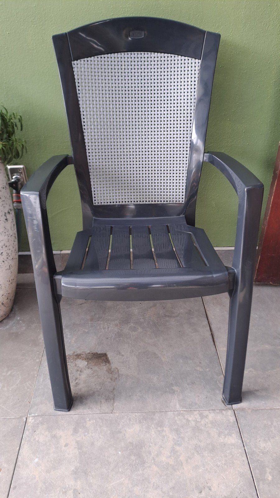 Mooie grijze tuinstoel van het merk Jardin., Tuin en Terras, Ophalen, Kunststof, Zo goed als nieuw, Jardin
