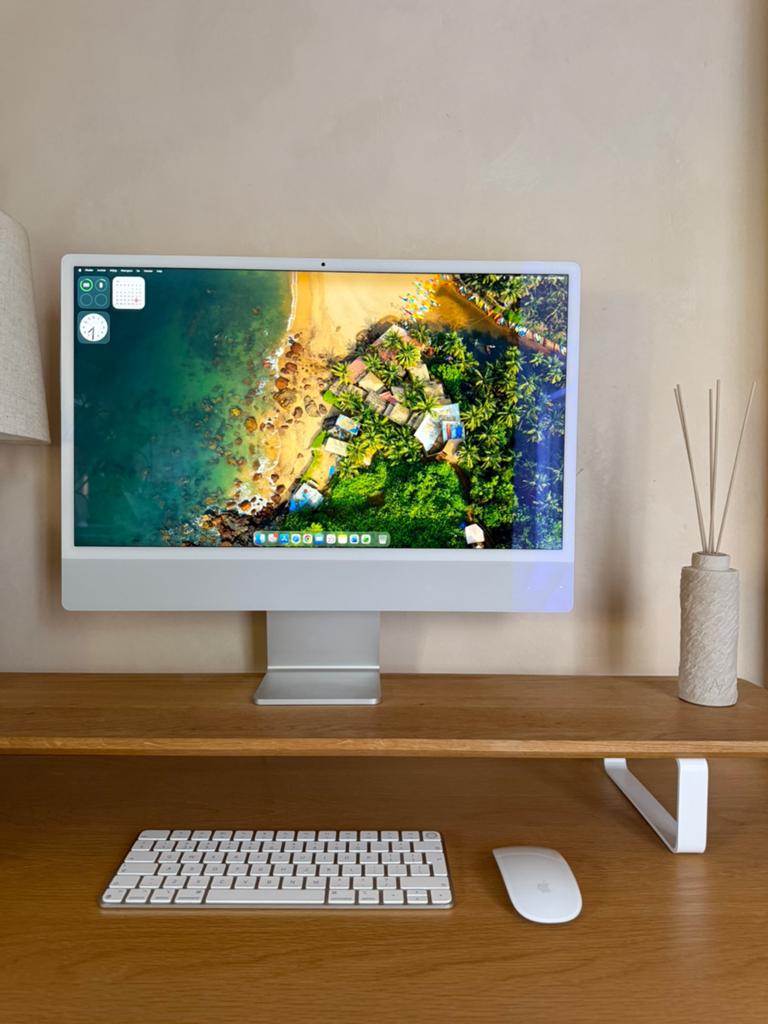 Apple iMac 24” (2021) – M1, 8GB, 256GB – Zilver, Ophalen of Verzenden, Zo goed als nieuw, IMac, SSD