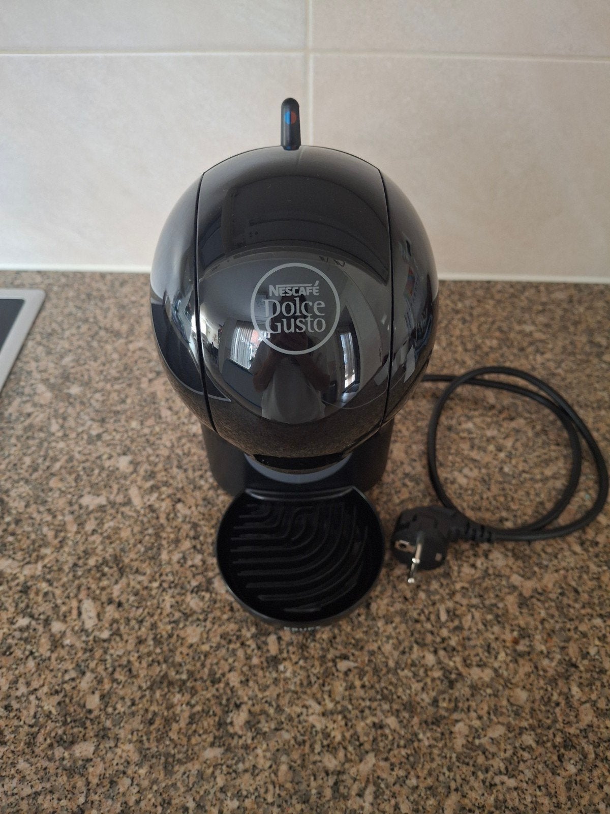 Nescafé Dolce Gusto Piccolo XS Koffiezetapparaat Zwart, Ophalen, Koffiemachine, Zo goed als nieuw, 1 kopje