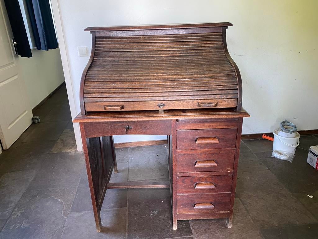 Antiek eiken rolluikbureau, Ophalen