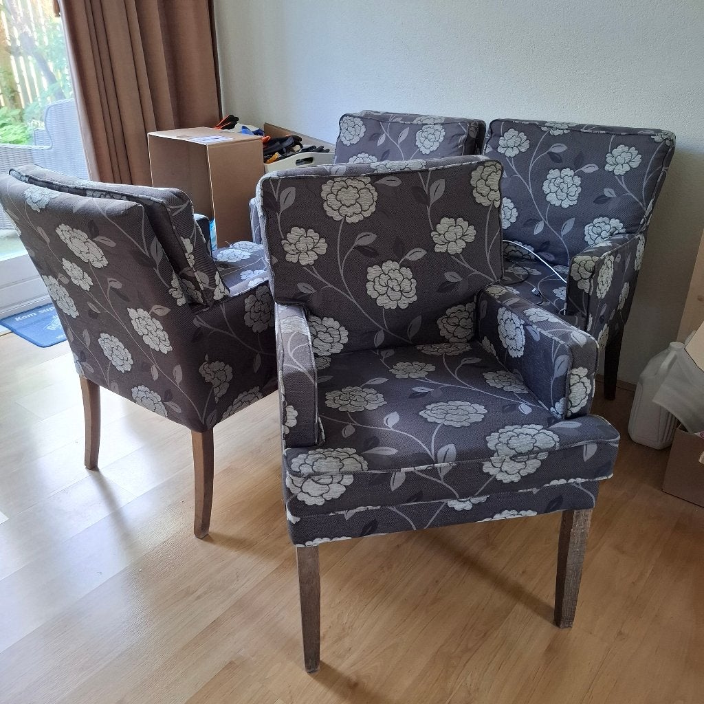 Eetkamerstoelen 4 stuks, Ophalen, Hout, Gebruikt, Klassiek en modern