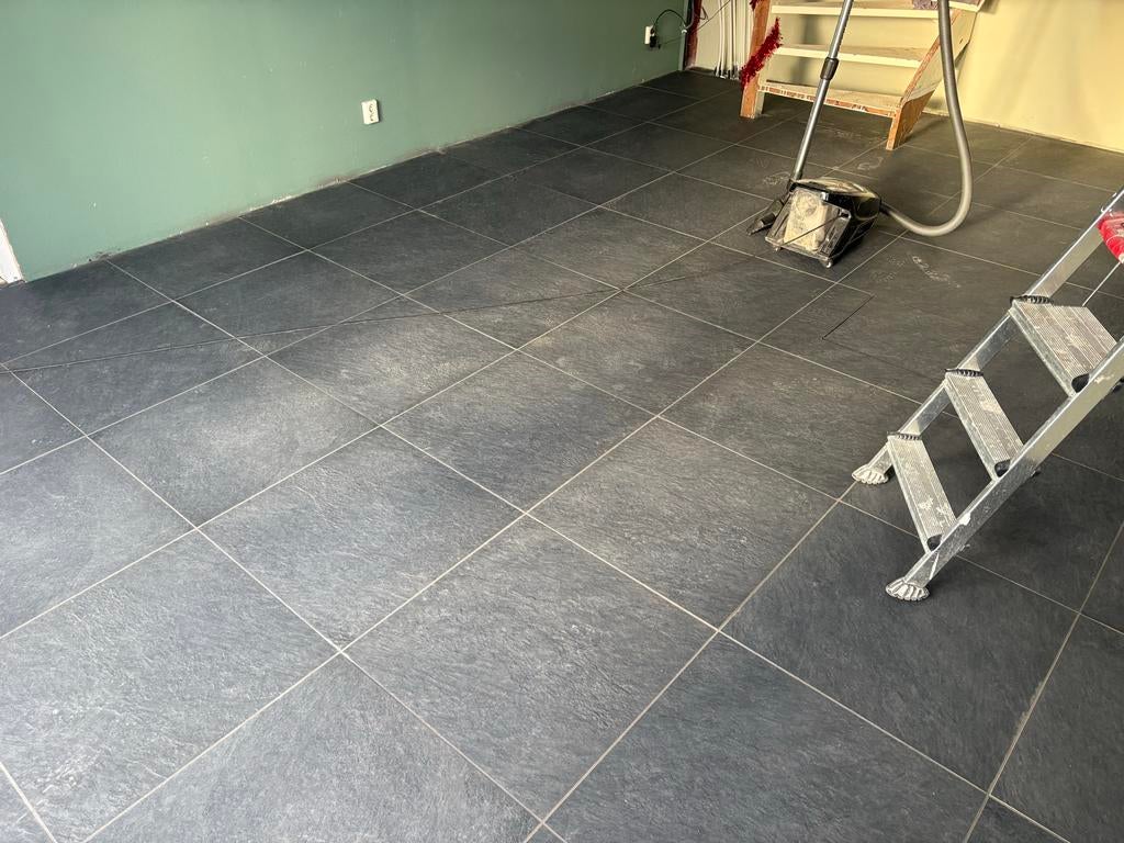Donkergrijze vloertegels, 60x60 cm, ca. 6m², Ophalen, 60 cm of meer, Nieuw, 5 tot 10 m²