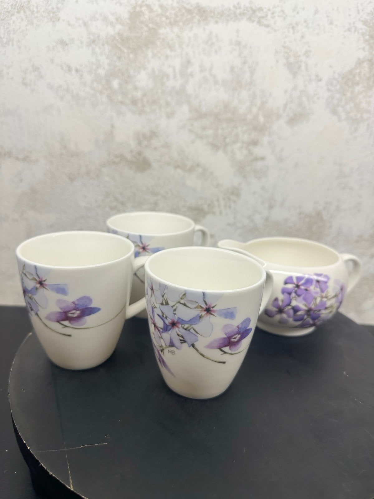 Marjolein Bastin servies: 3 mokken en melkkannetje, Overige merken, Ophalen of Verzenden, Zo goed als nieuw, Modern