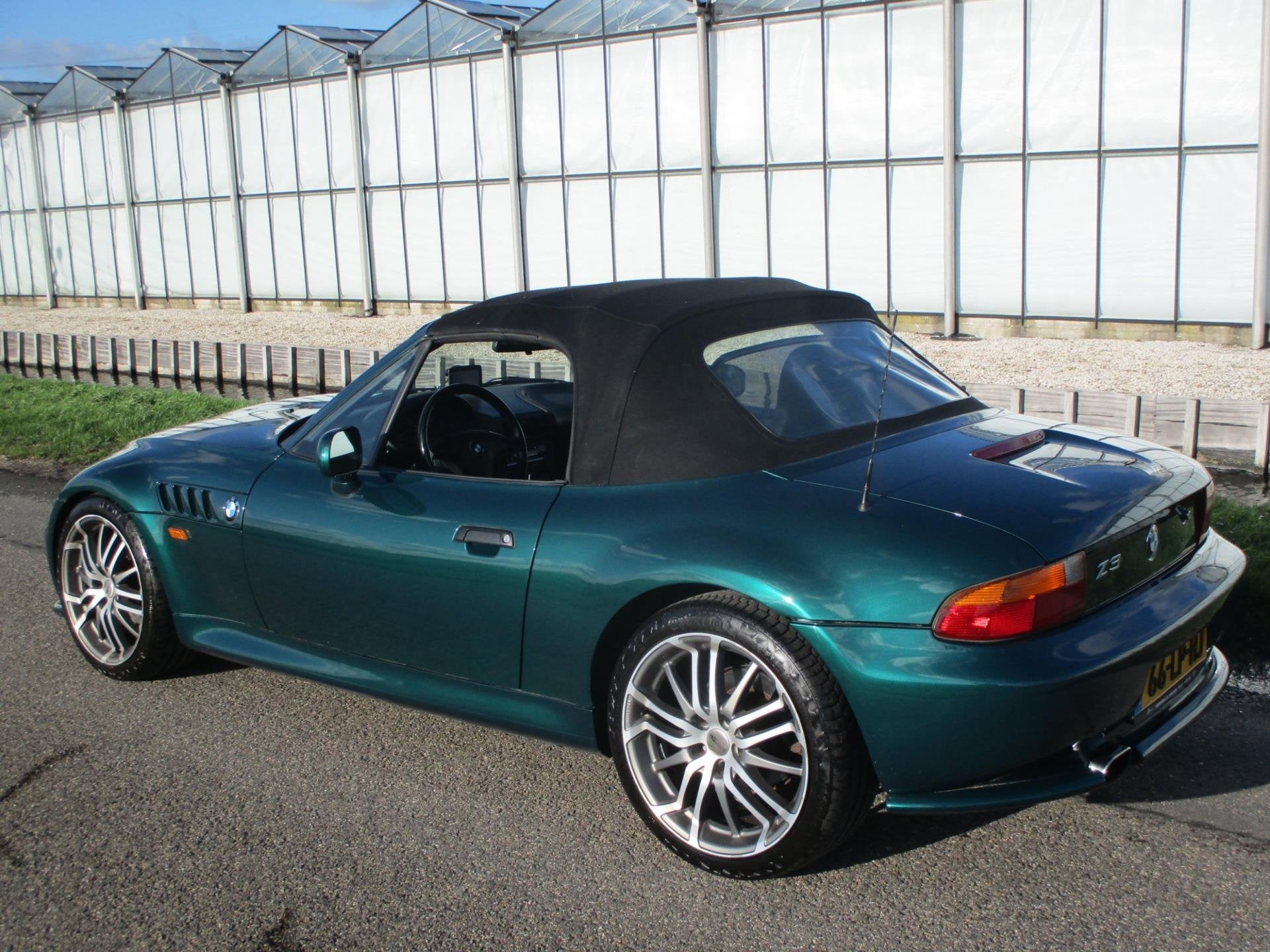 Foto 7 van BMW Z3 Roadster 1.8 met Hard en Softtop