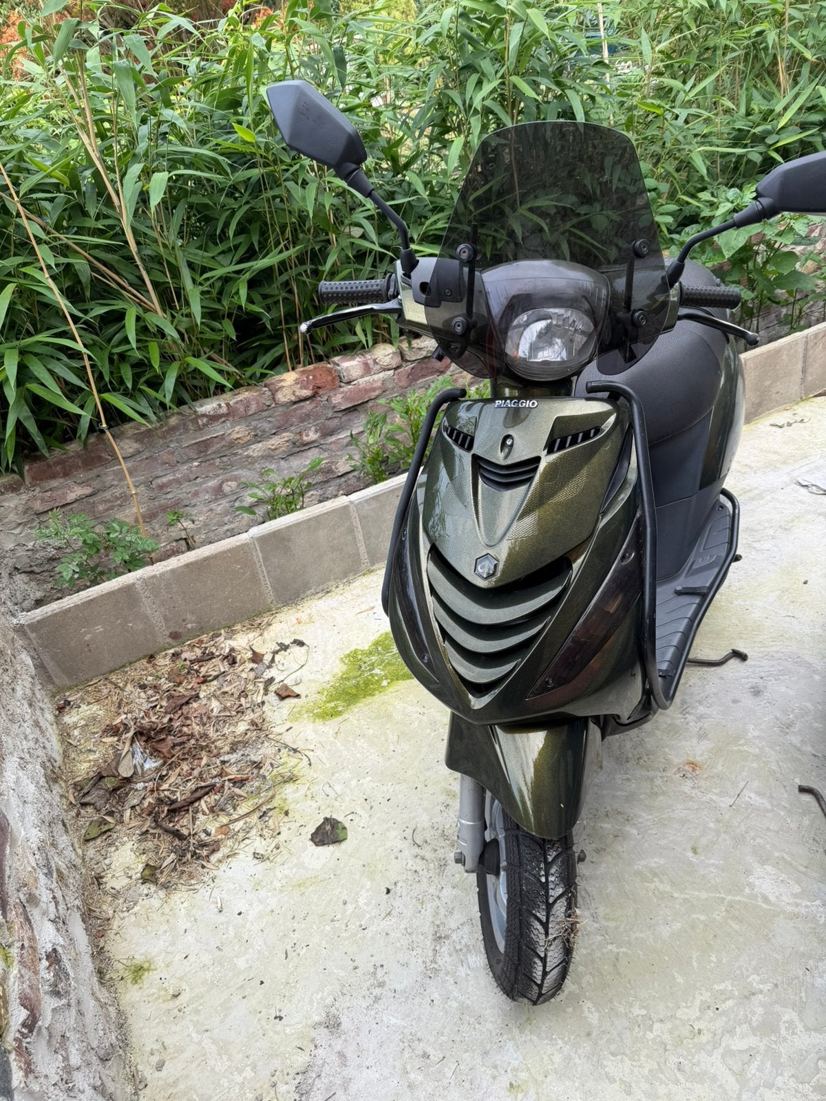 Piaggio zip 50cc 2 takt A1 keurbaar, Fietsen en Brommers, Ophalen, Zo goed als nieuw, Benzine, Zip
