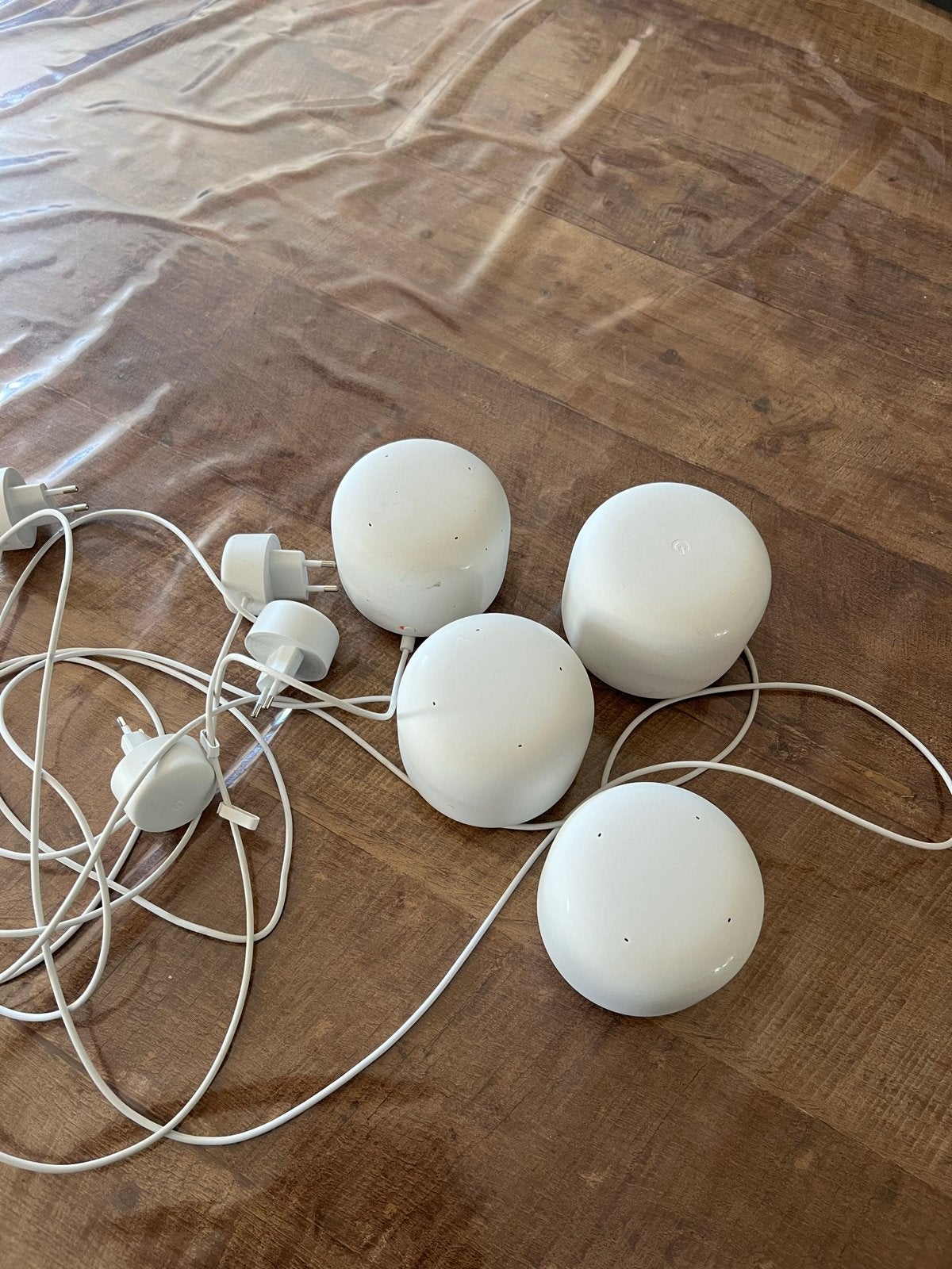 Google Wifi Mesh Systeem - 3 stuks en 1 hoofd unit, Ophalen, Gebruikt, Router