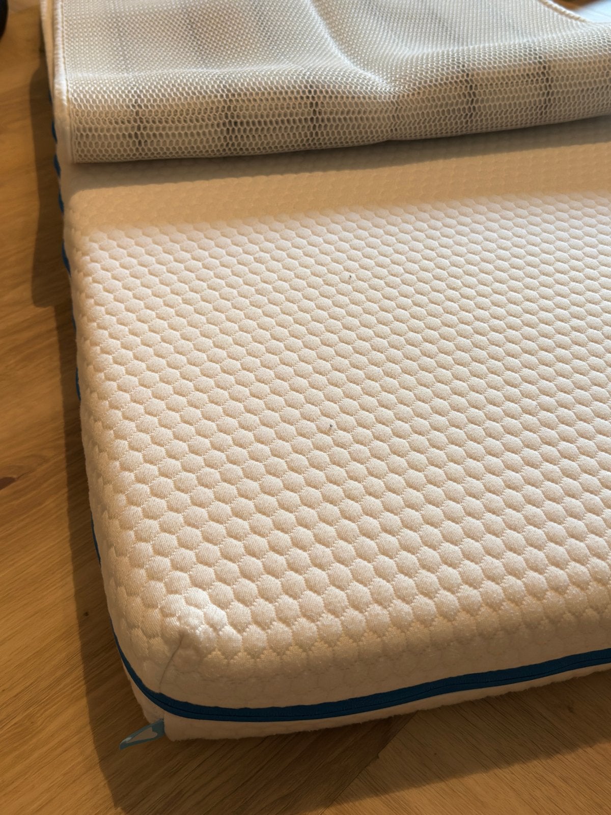 Aerosleep Matras + Topper  60x120 Evo, Ophalen, Zo goed als nieuw