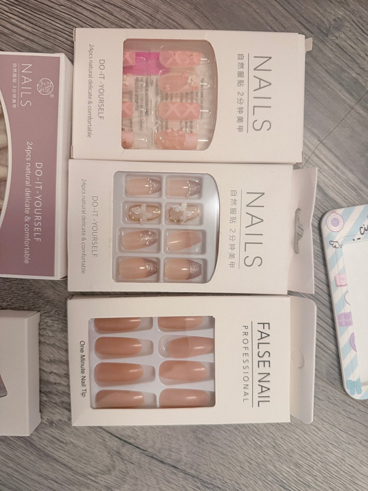 Plak nagels, Ophalen of Verzenden, Zo goed als nieuw, Overige kleuren, Handen en Nagels