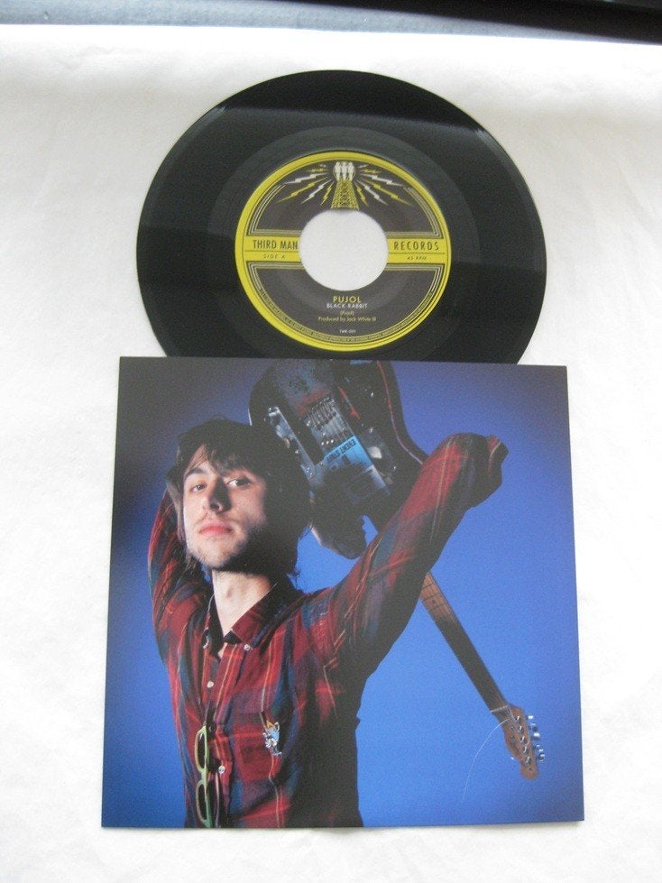 Pujol, Black Rabbit  210  Rock / Punk, Cd's en Dvd's, 7 inch, Ophalen of Verzenden, Beschermende buitenhoes, Nieuw in verpakking