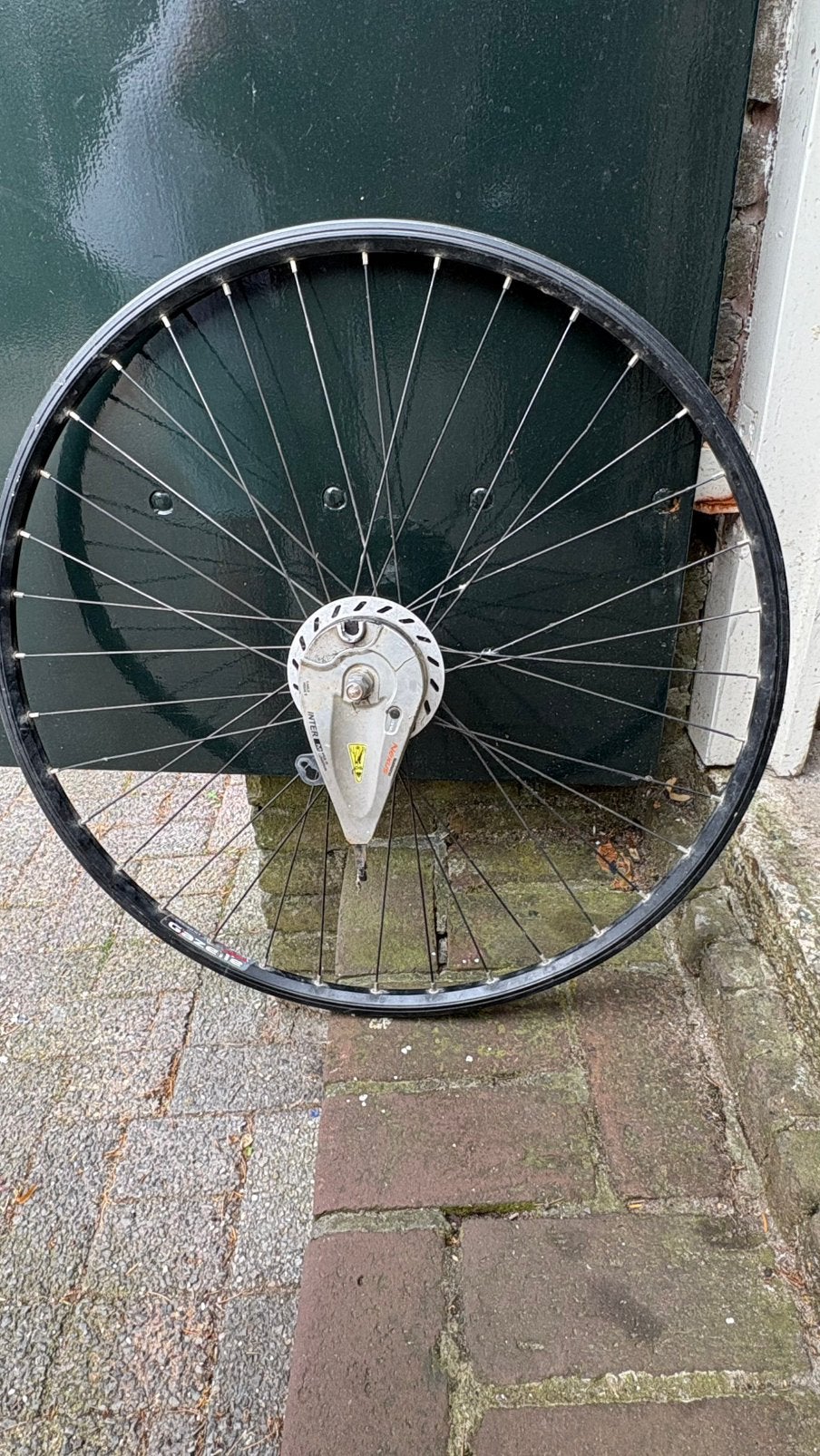 Voor wiel met rem 28 inch merk Gazelle, Fietsen en Brommers, Fietsonderdelen, Ophalen, Zo goed als nieuw, Wiel