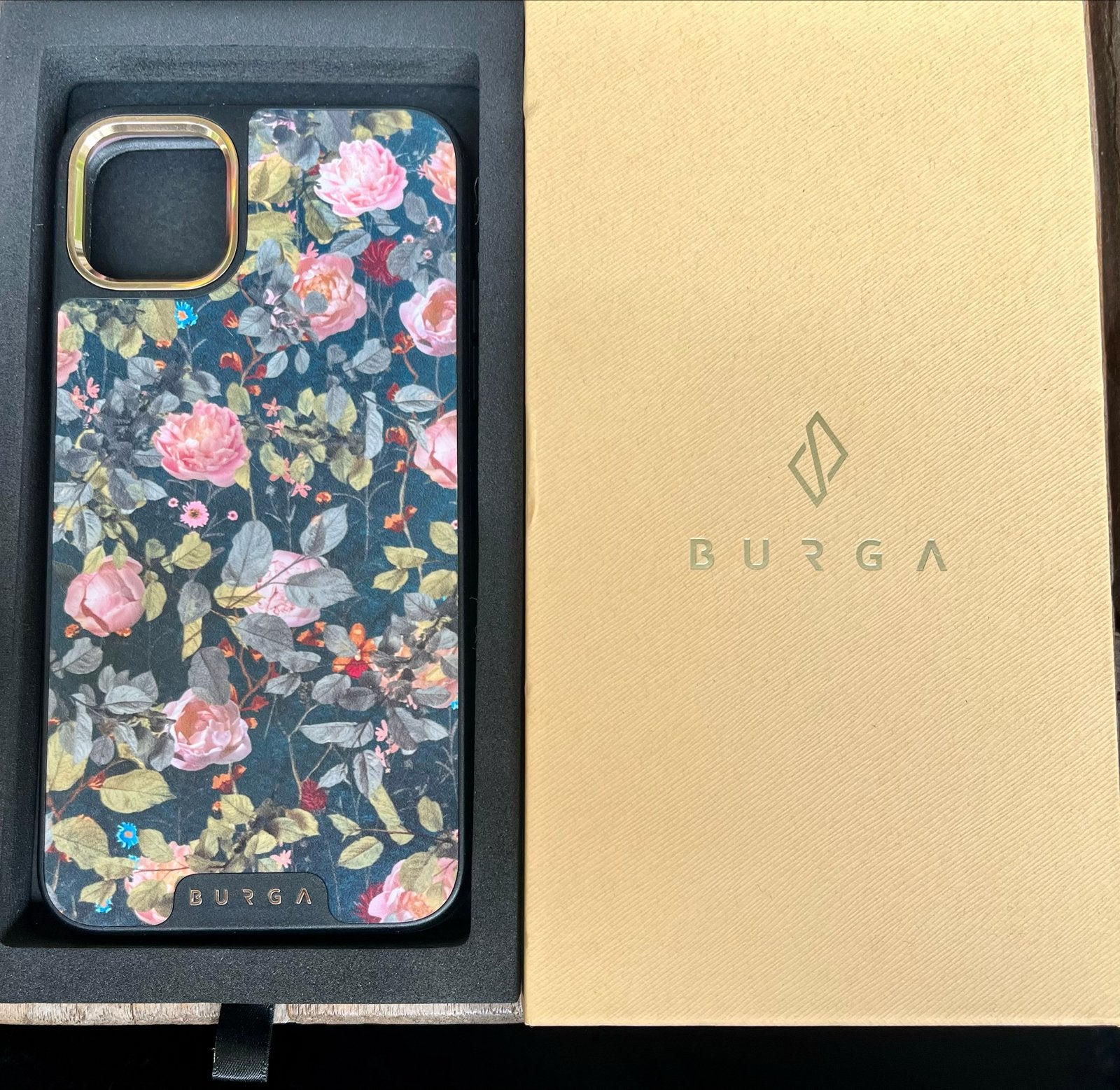 BURGA Bloomy Garden iPhone 11 Pro Max Elite Hoesje NIEUW, Nieuw, Hoesje of Tasje, Ophalen of Verzenden, Meerkleurig