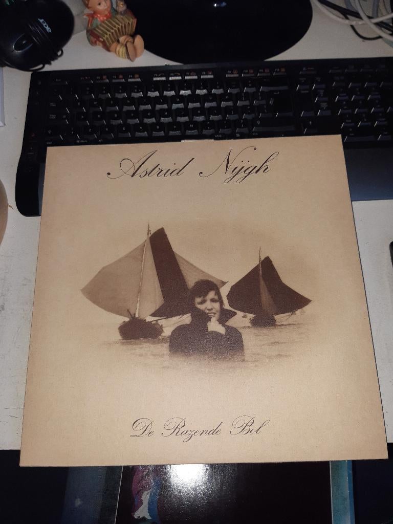 lp Astrid Nijgh-de razende bol (Z197-187), Cd's en Dvd's, Vinyl | Nederlandstalig, Ophalen of Verzenden, Zo goed als nieuw, 12 inch