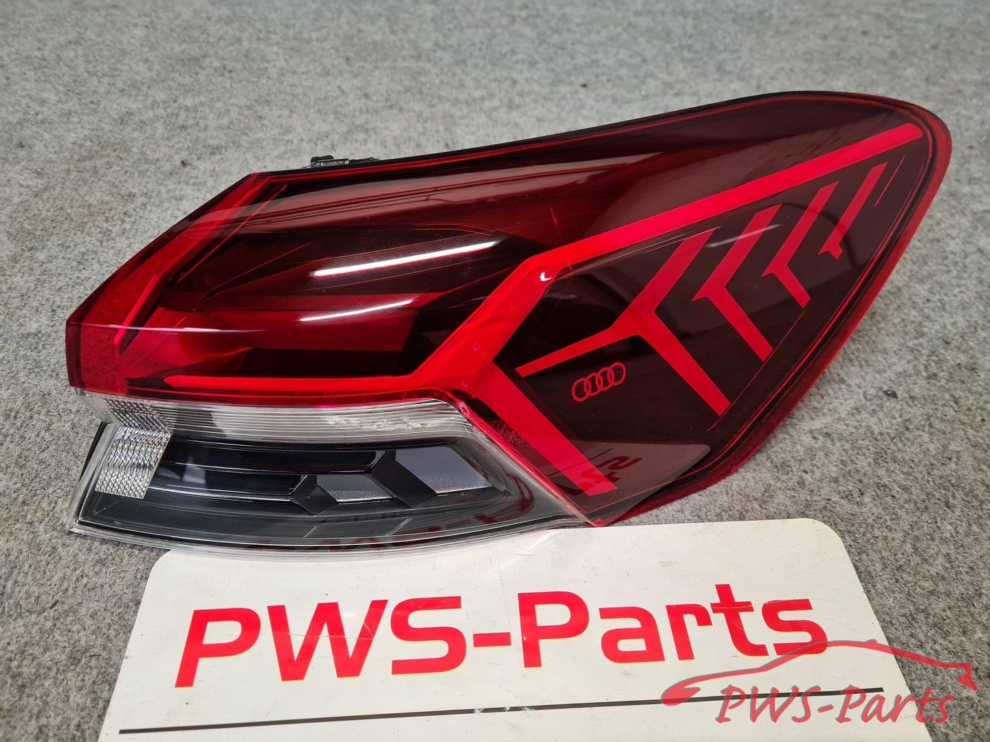 AUDI Q4 E-TRON 89A ACHTERLICHT RECHTS ORGINEEL, Gebruikt, -, -, -