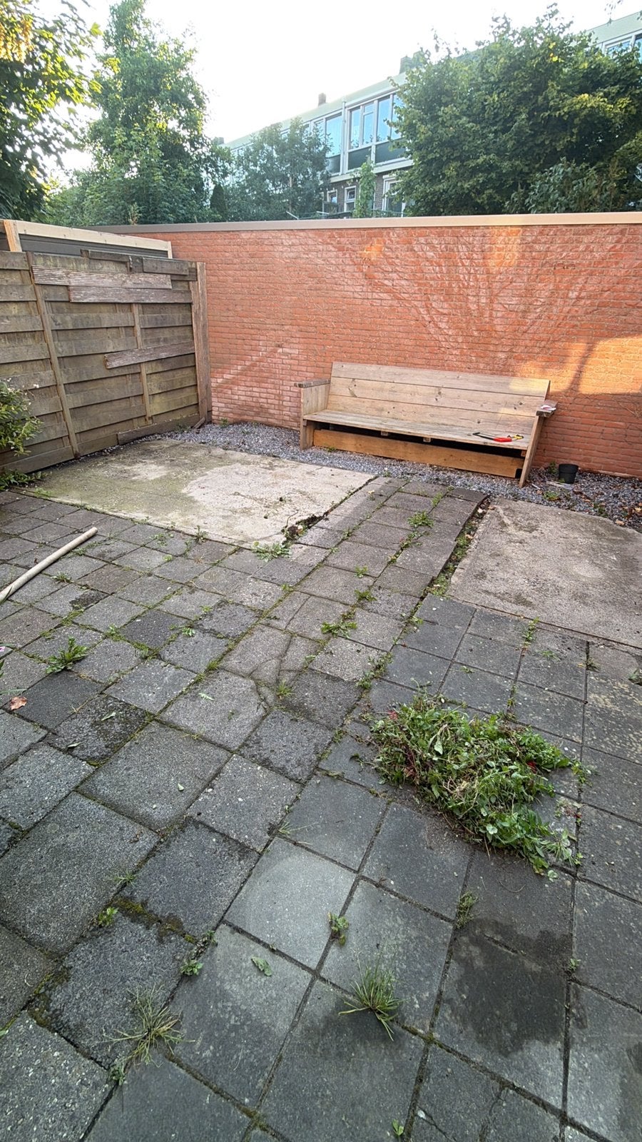 GRATIS stoeptegels, Tuin en Terras, Schuttingen, Ophalen, Zo goed als nieuw, Hout, Minder dan 3 meter