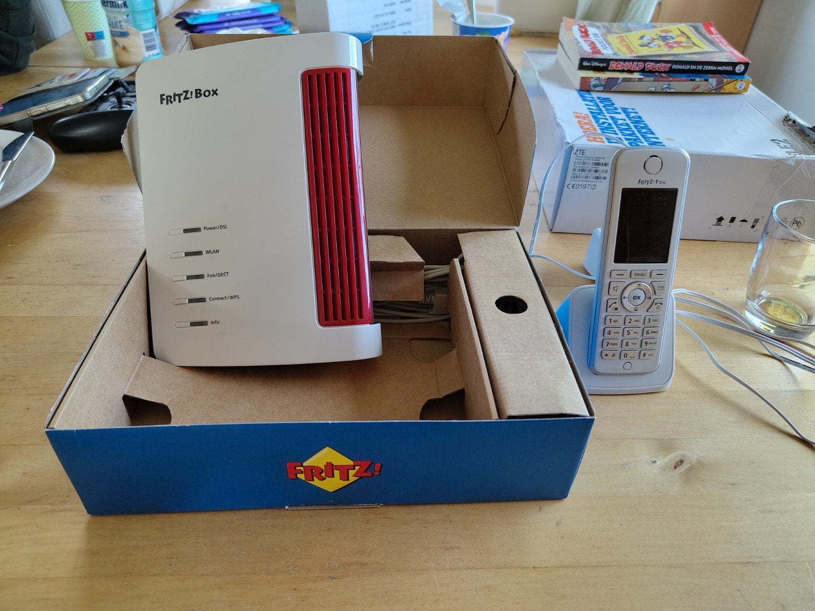 Fritzbox 7530 + Fritzfon, Ophalen of Verzenden, Zo goed als nieuw, Router