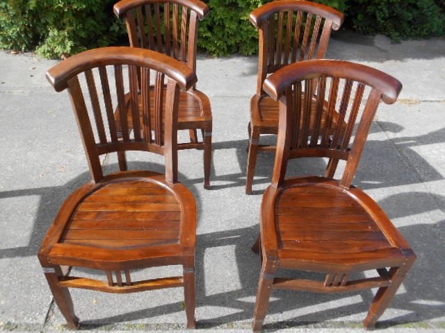 4 robuuste keuken stoelen, Ophalen, Gebruikt, Bruin, Vier
