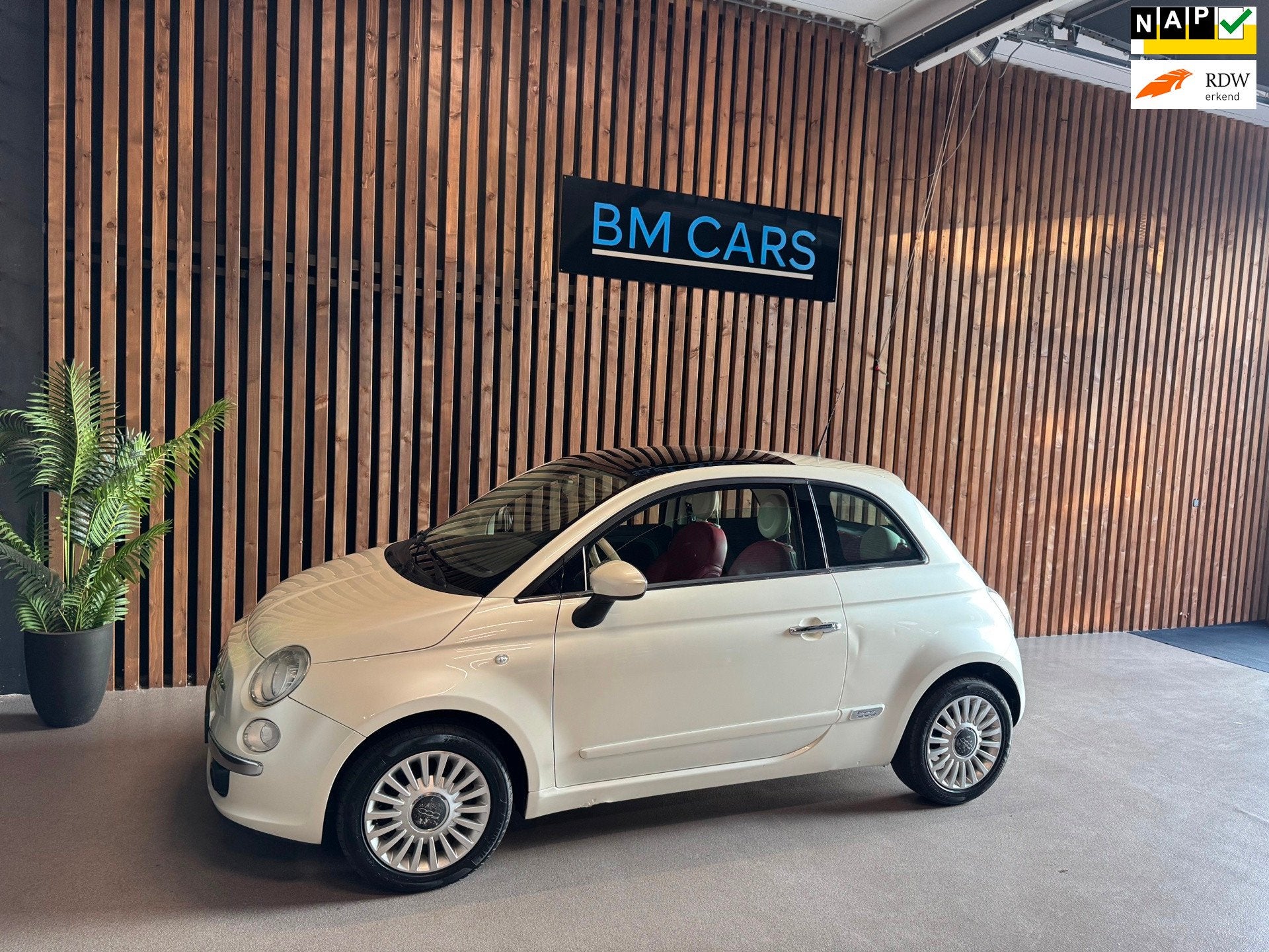 Fiat 500 1.2 Lounge Airco, Panodak, Rood leer, Auto's, Fiat, Voorwielaandrijving, Gebruikt, 1242 cc, 840 kg