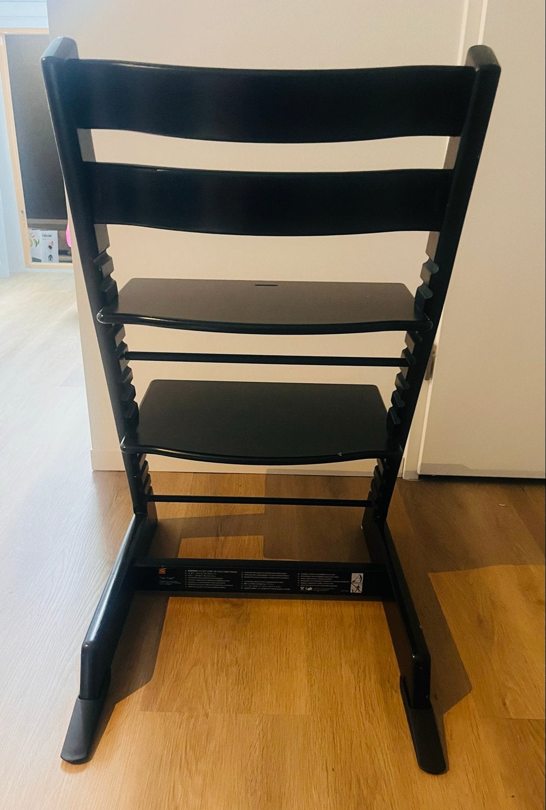 Stokke Tripp Trapp meegroeistoel - Zwart, Kinderen en Baby's, Kinderstoelen, Ophalen, Gebruikt, Meegroeistoel, Aanschuifbaar