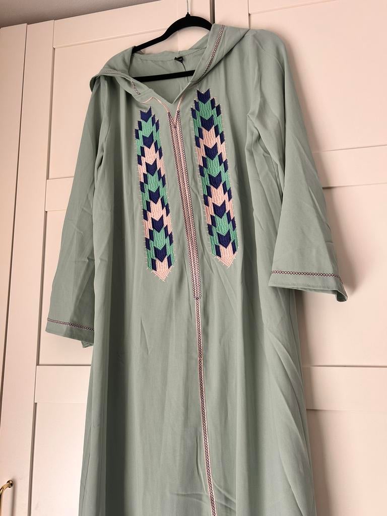 Mooie djelaba jalaba mintgroen geborduurde motief maat l/xl, Overige typen, Maat 46/48 (XL) of groter, Nieuw, Ophalen of Verzenden