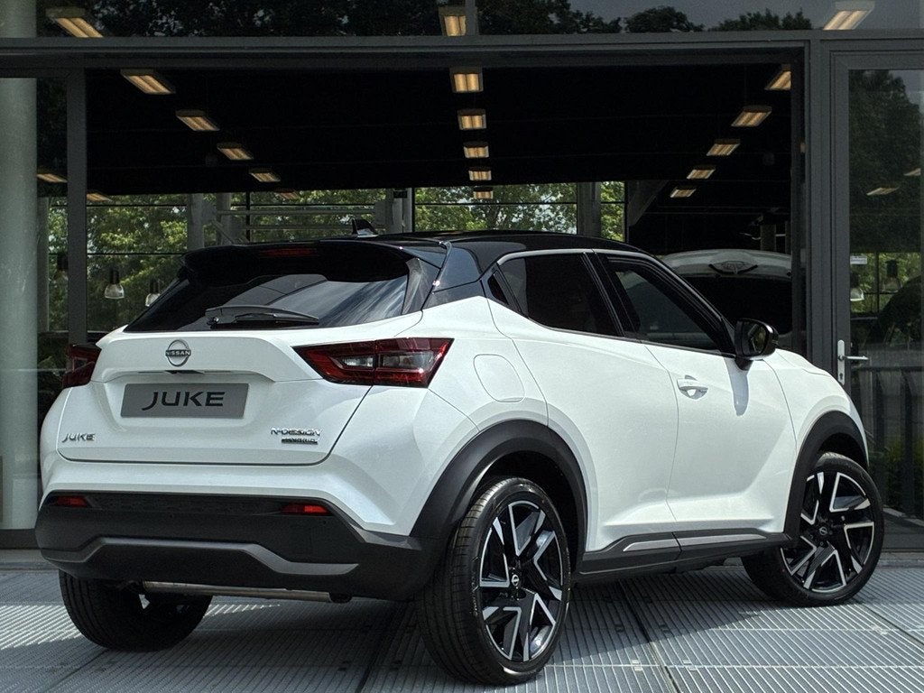 Nissan Juke 1.6 Hybrid N-Design | COLD PACK | NIEUW EN DIREC, Auto's, Nissan, Stof, Euro 6, Wit, Bedrijf