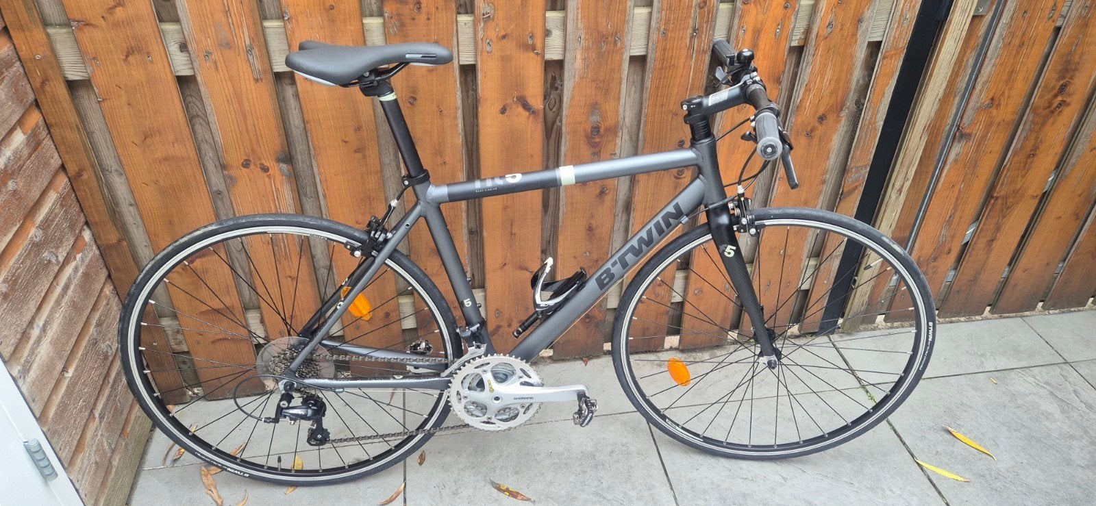 B'Twin Fit 5 racefiets Shimano Sora 3x9 (+/-1,65mtr), Fietsen en Brommers, Fietsen | Racefietsen, Gebruikt, Aluminium, Meer dan 20 versnellingen