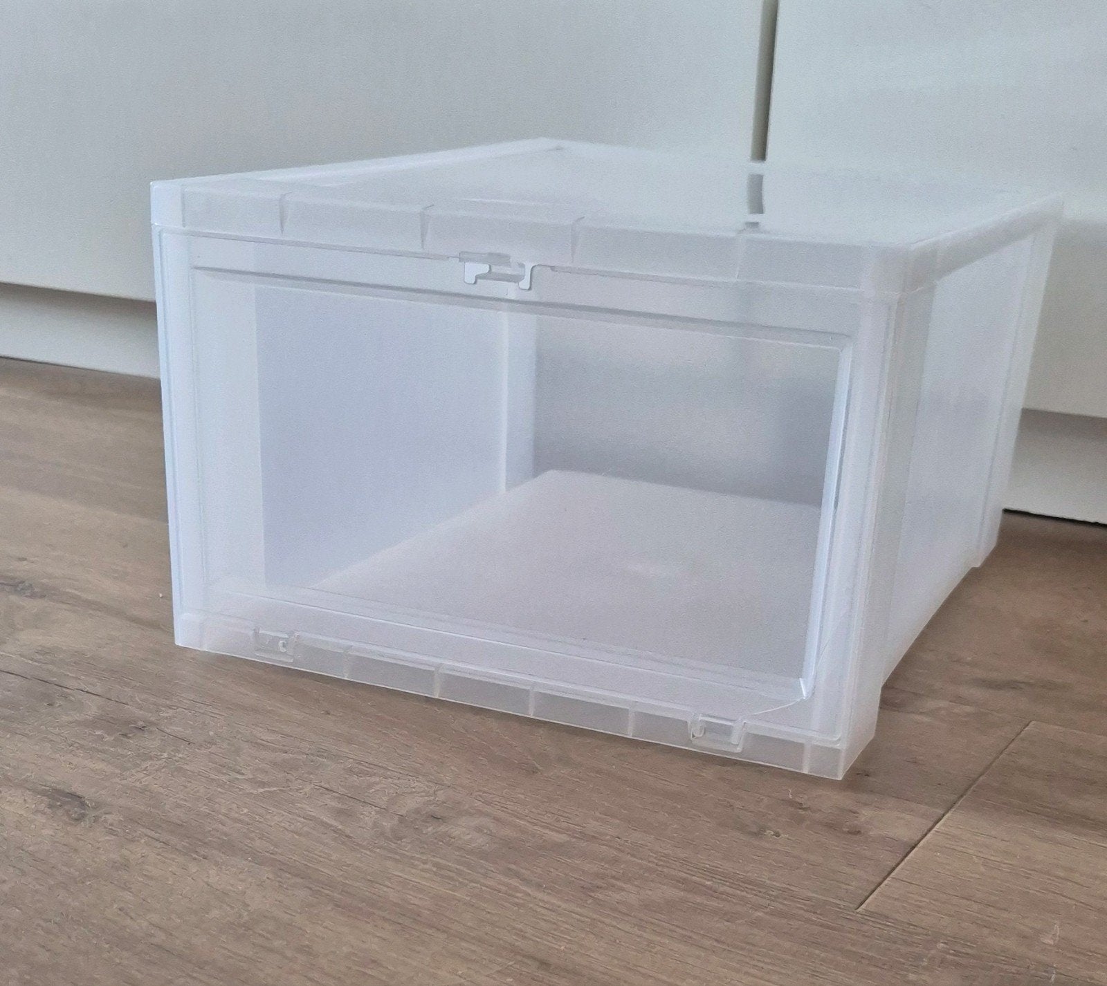 IRIS Schoenbox sneaker display opbergbox, Ophalen, Zo goed als nieuw, Kunststof