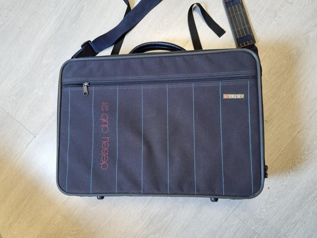 Delsey Club 21 Koffer met Schouderband, Ophalen of Verzenden, Gebruikt, Hard kunststof, Minder dan 50 cm