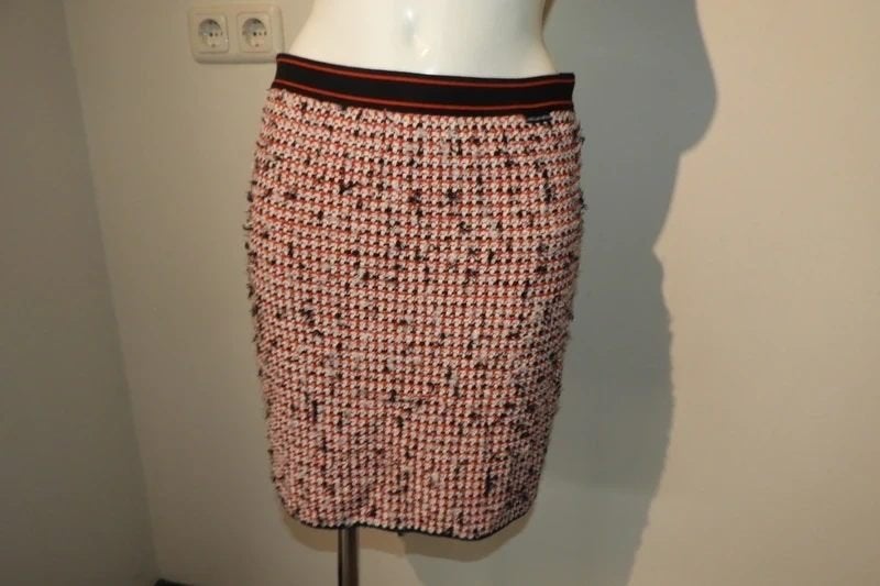 Marccain rok kleuren soort boucle look taille elastisch N2 S, Zo goed als nieuw, Knielengte, Maat 36 (S), Marccain