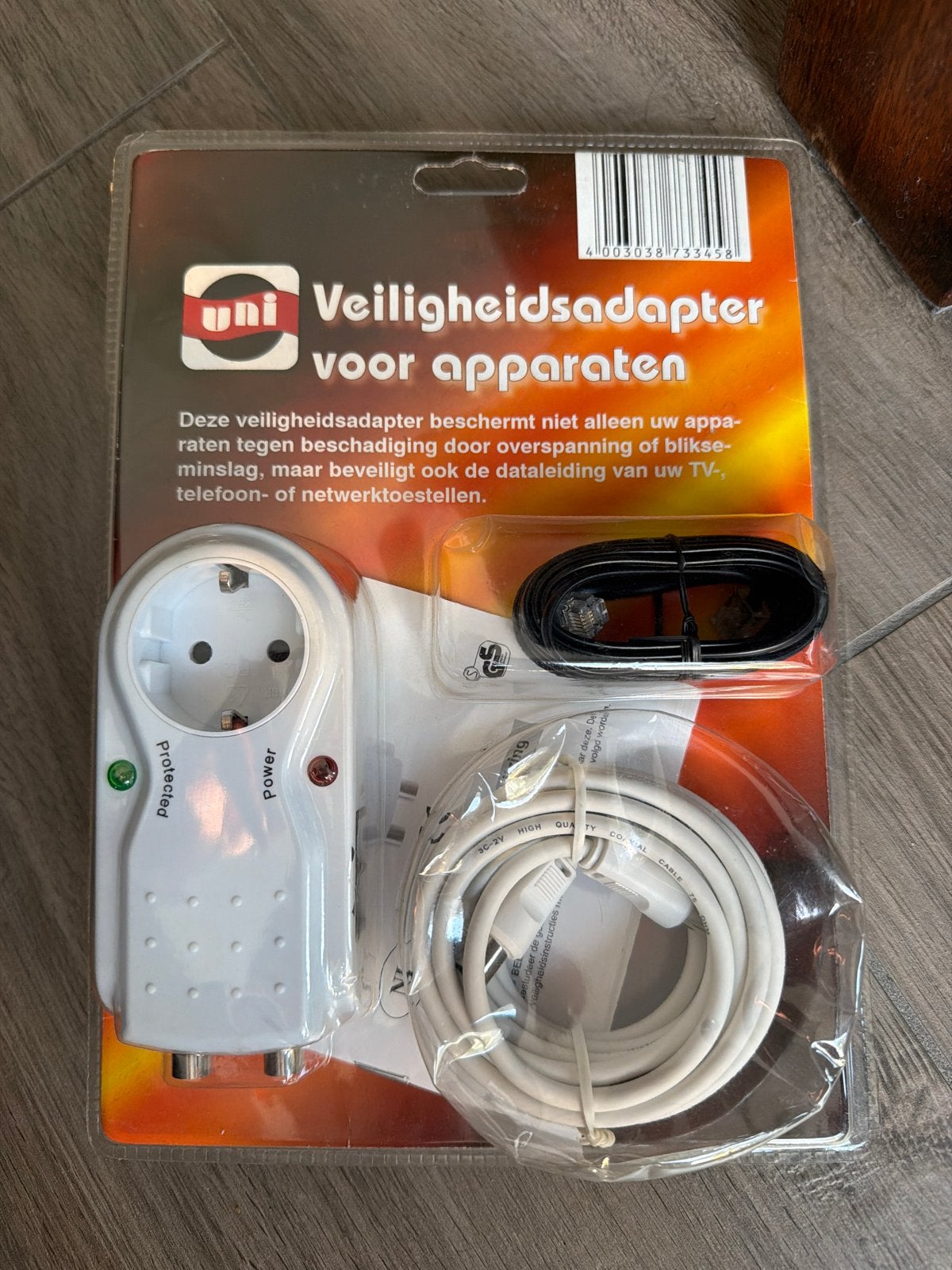 UNI Veiligheidsadapter voor apparaten - Overspanningsbeveili, Ophalen of Verzenden, Nieuw