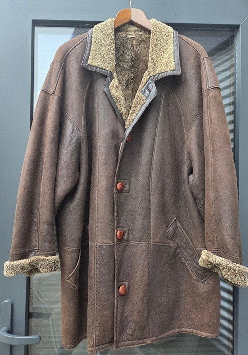 Lammy coat, Exclusive Werner Christ jas, mt. 54, Bruin, Ophalen of Verzenden, Gedragen, Maat 52/54 (L)