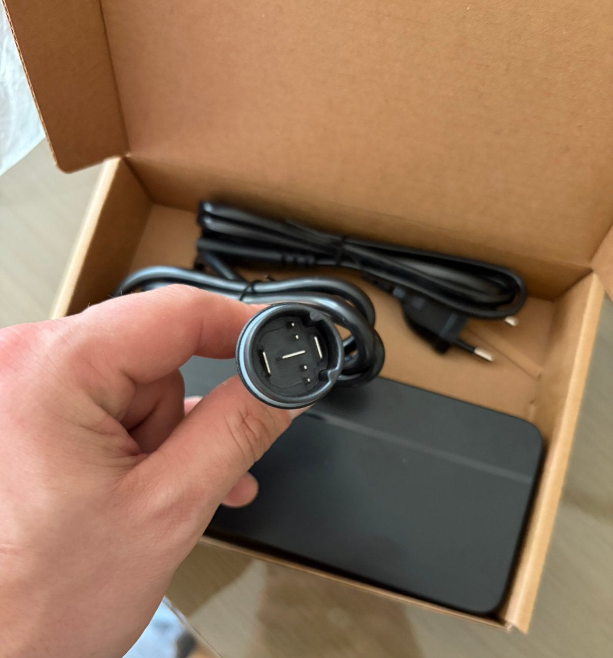Oplader voor Yamaha PASC9 Simplo inTube 630Wh. 4A Snel lader, Ophalen of Verzenden, Zo goed als nieuw