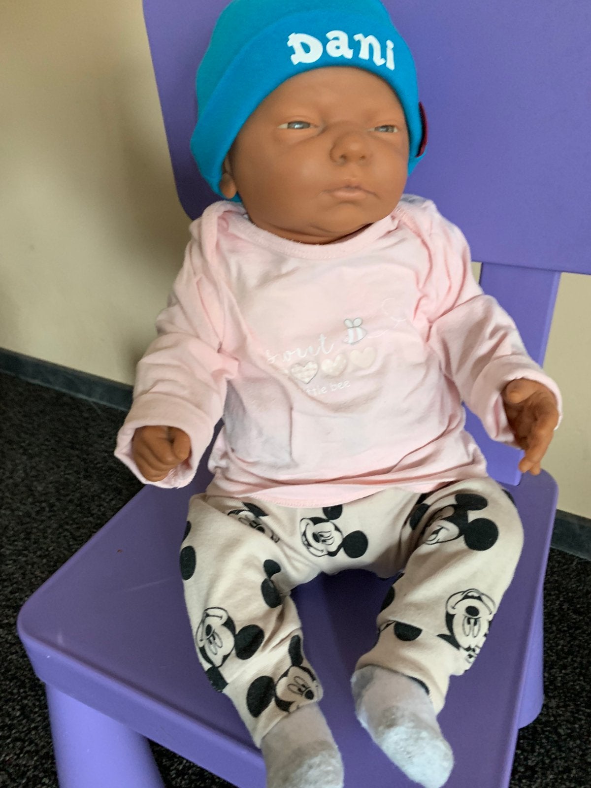 Een baby pop, Ophalen, Zo goed als nieuw, Pop