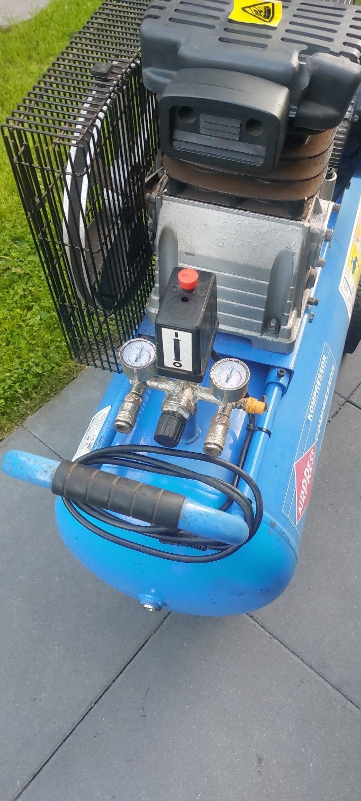 Compressor HL 340/90 - Krachtige en Mobiele Compress, Doe-het-zelf en Verbouw, Ophalen, Gebruikt