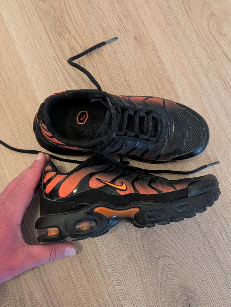 Nike max tn maat 33.5. gedragen maar nog heel goed, Ophalen of Verzenden, Gebruikt, Jongen of Meisje