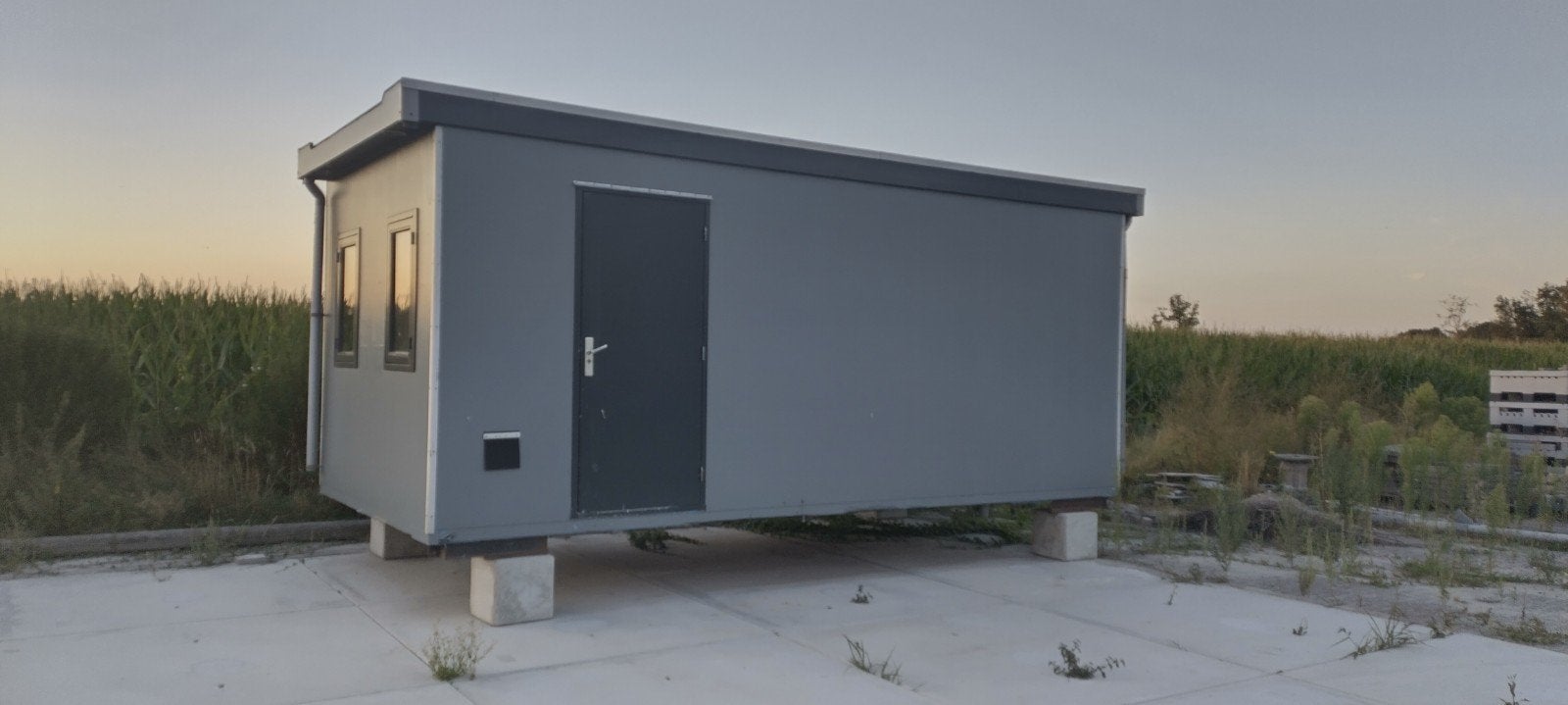 Compacte schaft/ kantoorunit met keuken en toilet 6*3 meter, Ophalen
