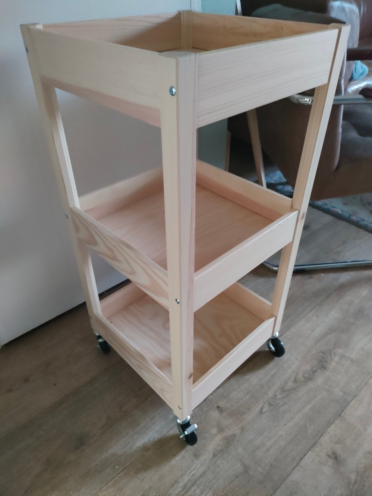 Ikea Loshult:  houten trolley - handig en compact, Ophalen, Zo goed als nieuw