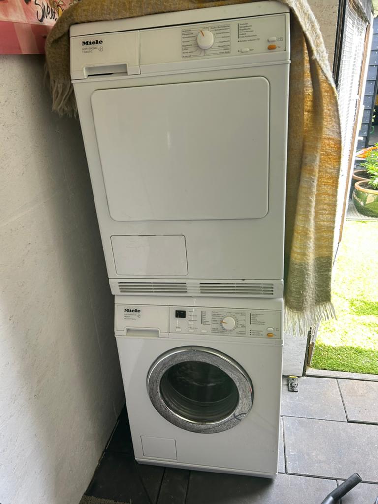 Te koop miele wasmachine en droger €40, Ophalen, Gebruikt, Condens, 85 tot 90 cm