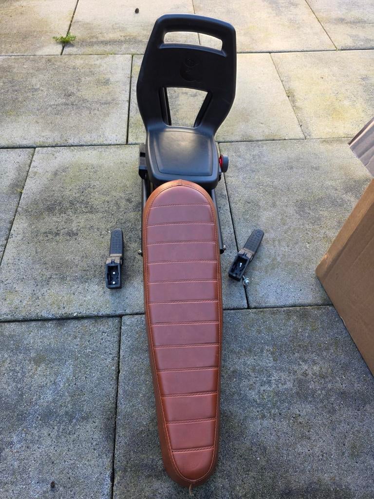 Fatbike zadel met kinderzitje en houder, 15 t/m 25 kg, Achterzitje, Onbekend, Ophalen of Verzenden