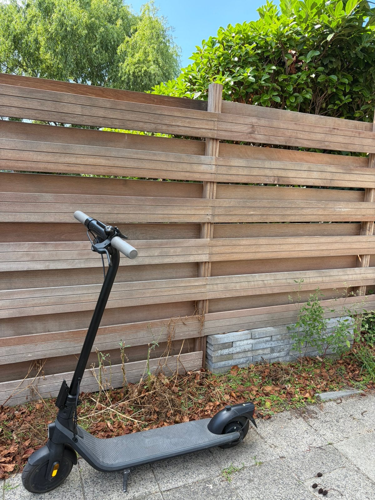 Elektrische Step Segway Ninebot E2, Ophalen, Zo goed als nieuw, Elektrische step (E-scooter)