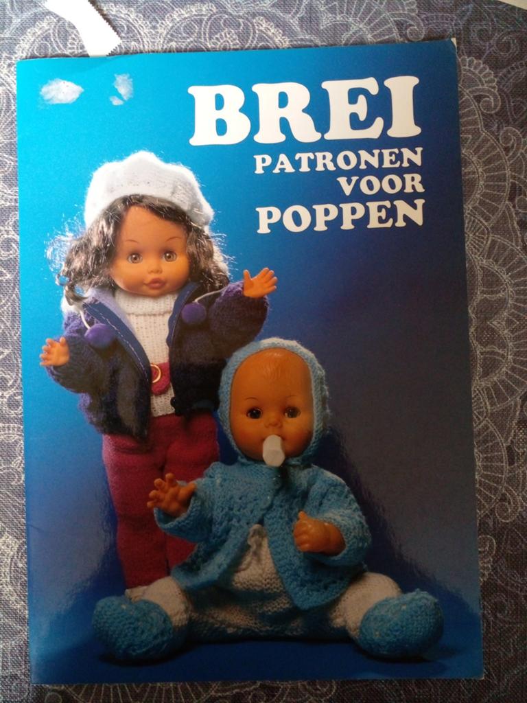 Breipatronen voor Poppen - Niesje Wolters van Bemmel, Ophalen of Verzenden