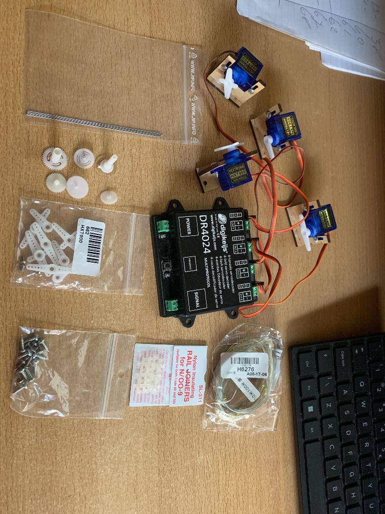 Domburg  startset servo  aandrijving  incl digikeys DR 4024, Overige merken, Transformator of Voeding, Gelijkstroom of Wisselstroom
