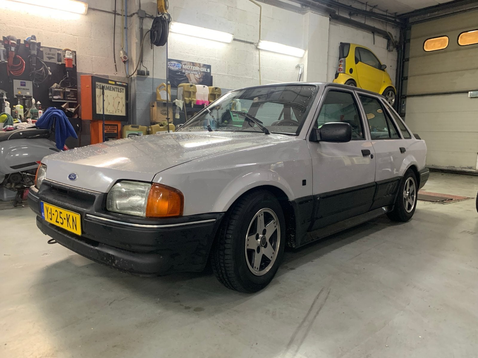 Ford Escort 1.6 CL K6 1990 ! NIEUWE APK 2 JAAR!, Auto's, Ford, Voorwielaandrijving, Escort, 441 kg, Origineel Nederlands